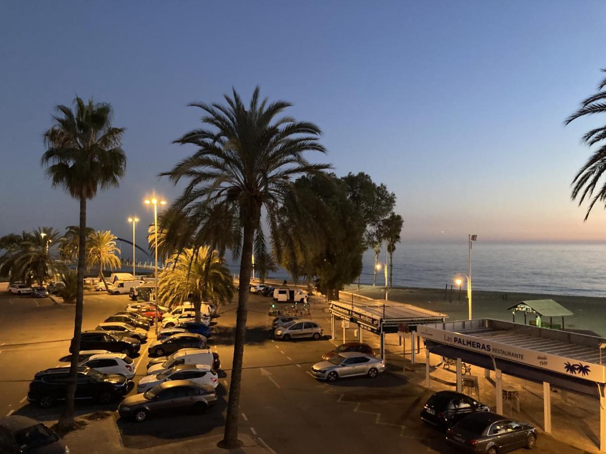 Sea & Wave Pedregalejo Beach Apartment Málaga Eksteriør bilde