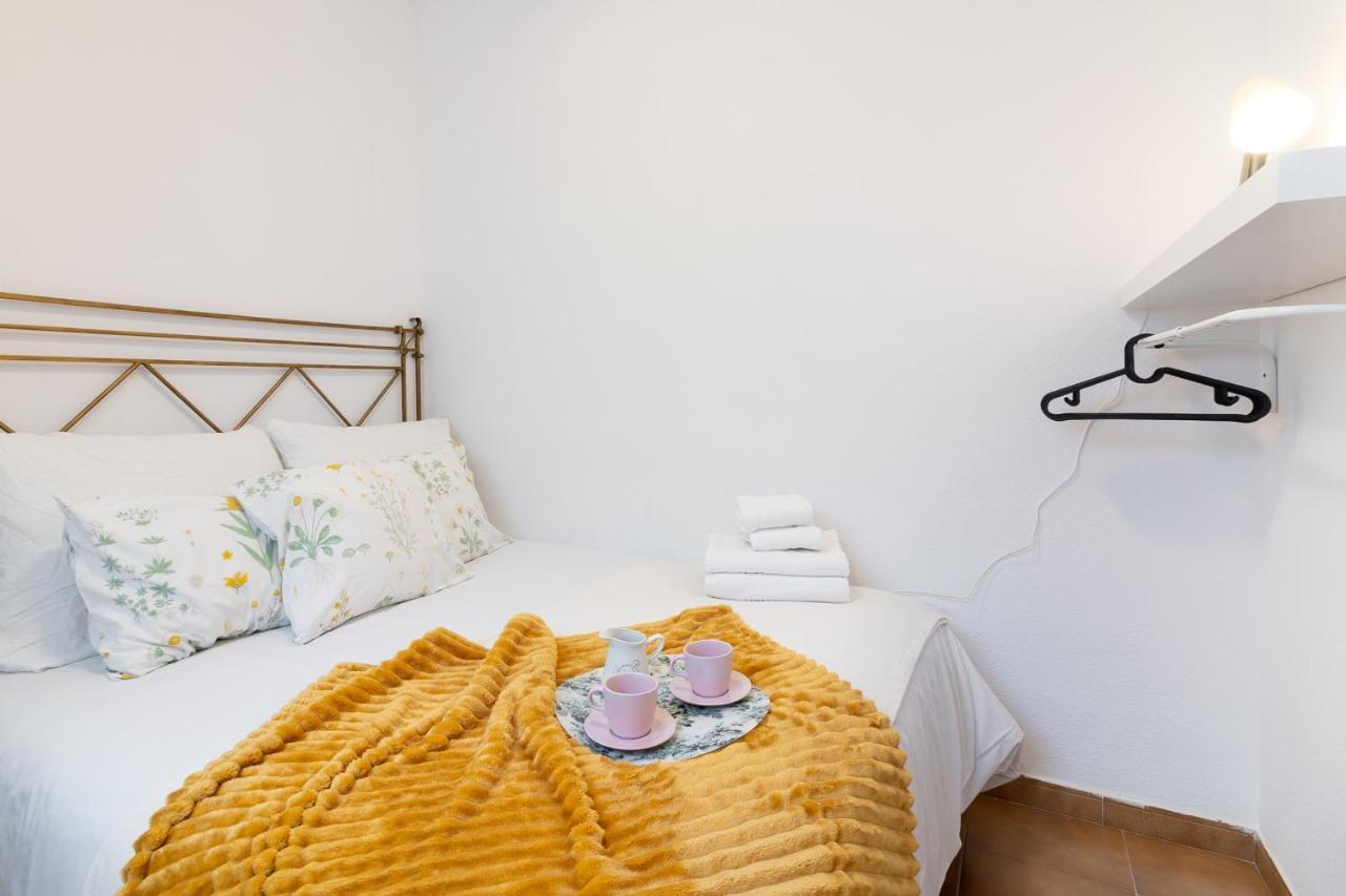 Sea & Wave Pedregalejo Beach Apartment Málaga Eksteriør bilde